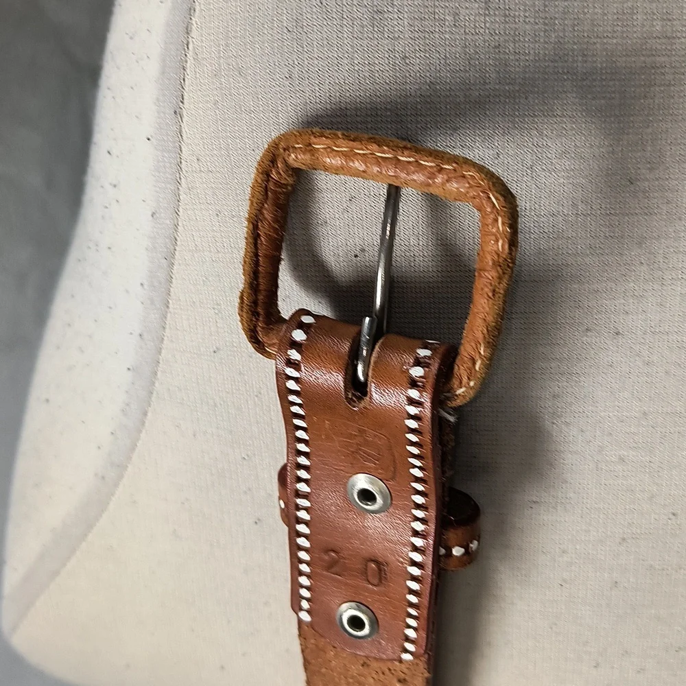 Vintage Mexican tooled brown leather western belt-fits waists 20 to 24 inches